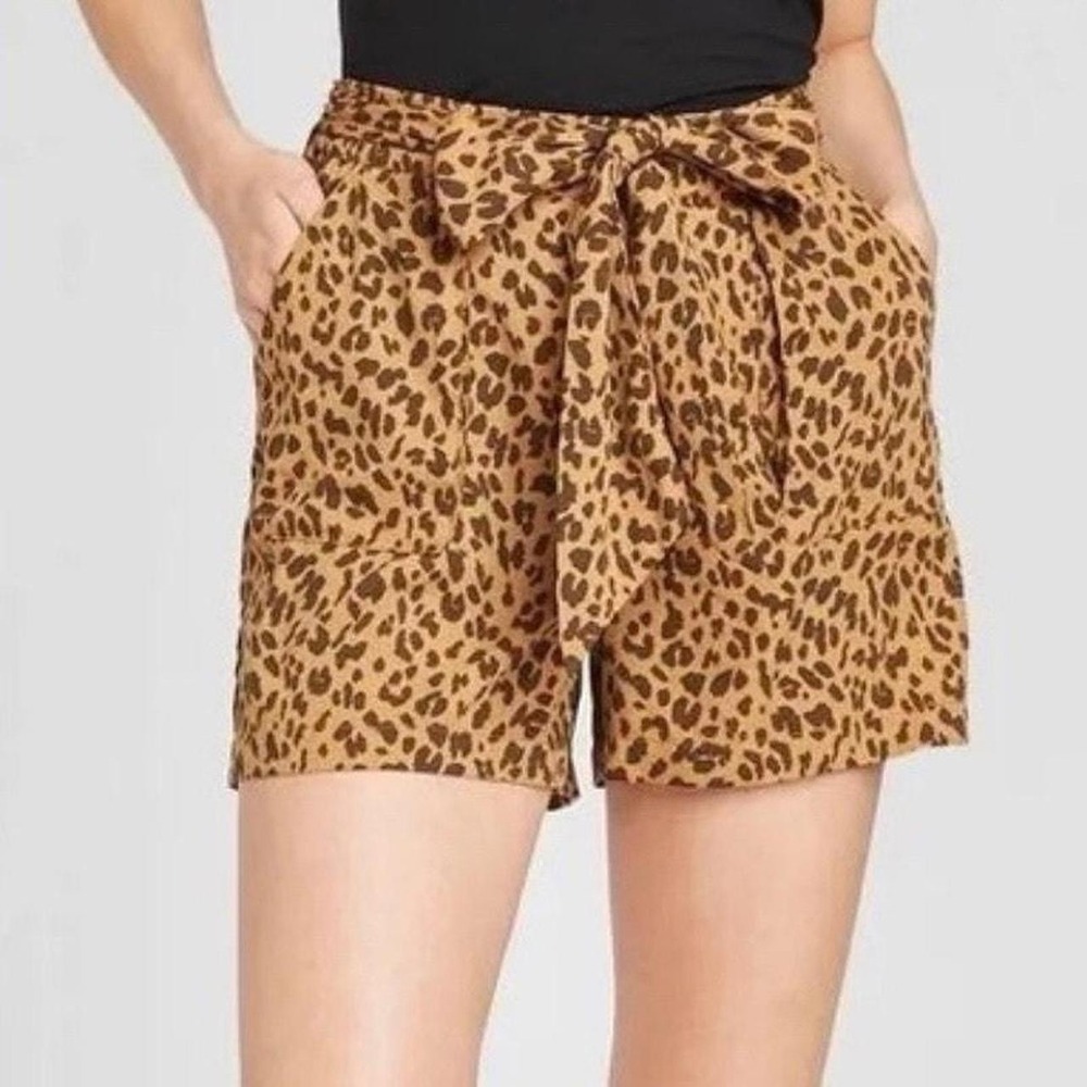 Leopard Print‎ Shorts Womens XS Brown Paperbag High Rise Animal Print Belted